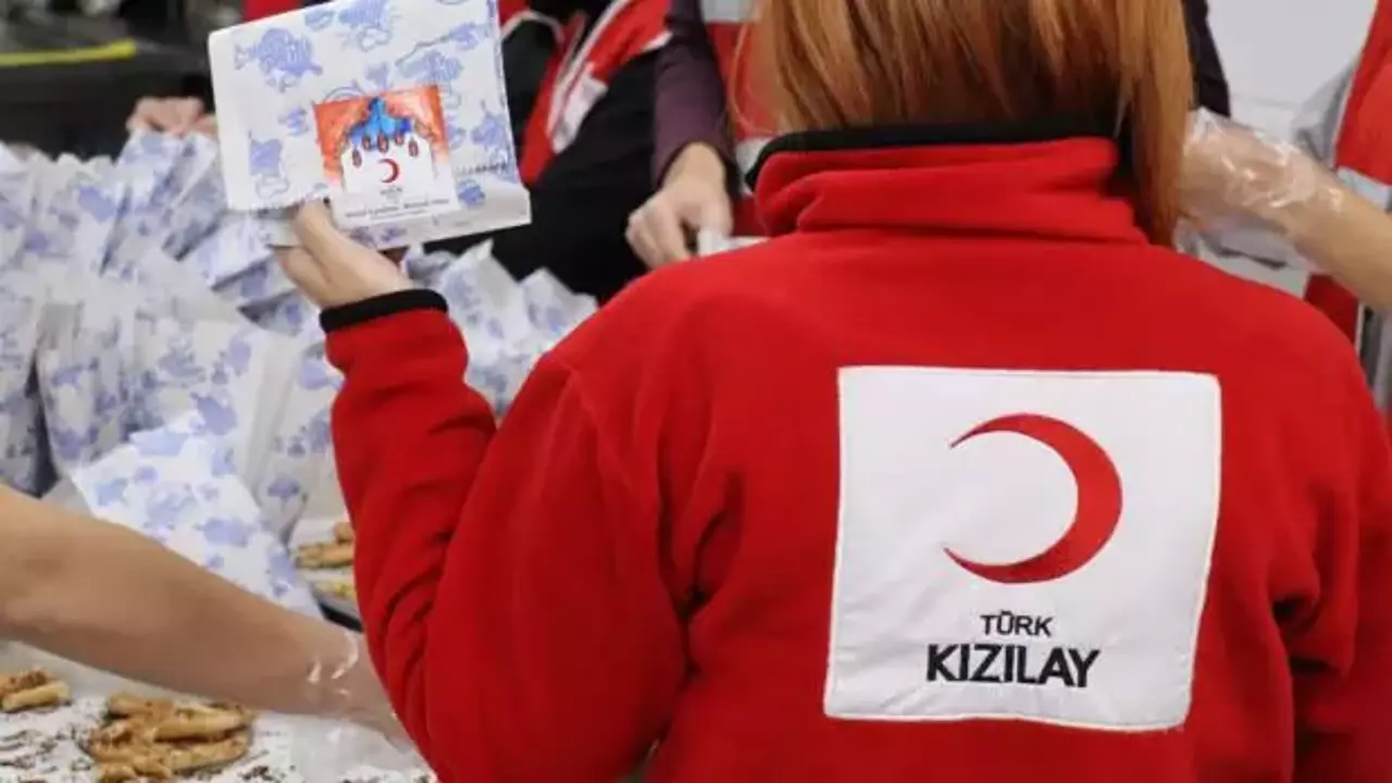 turk-kizilay-yuksek-maas-ile-personel-alacak-kpss-sartsiz-basvuru-1692281017-3882.webp