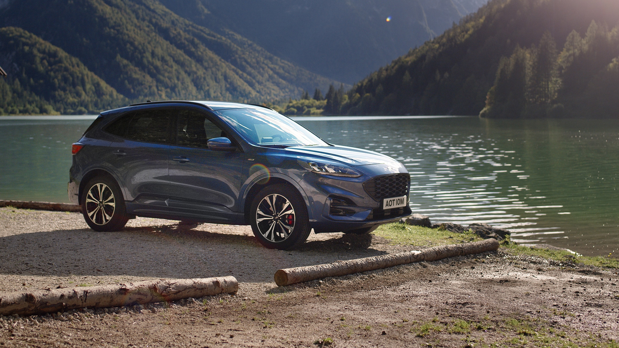 ford-kuga-fhev-productfilm-lhd-gux-thumbnail-2160x1215.jpg