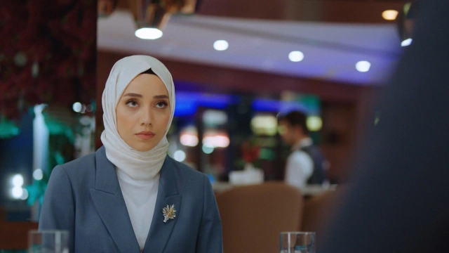 kizilcik-serbeti-7-4-kmri.webp