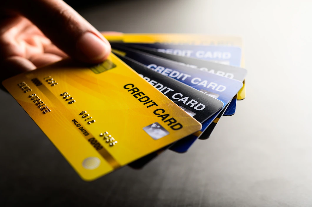 close-up-images-multiple-credit-card-handsets-1150-16364.webp