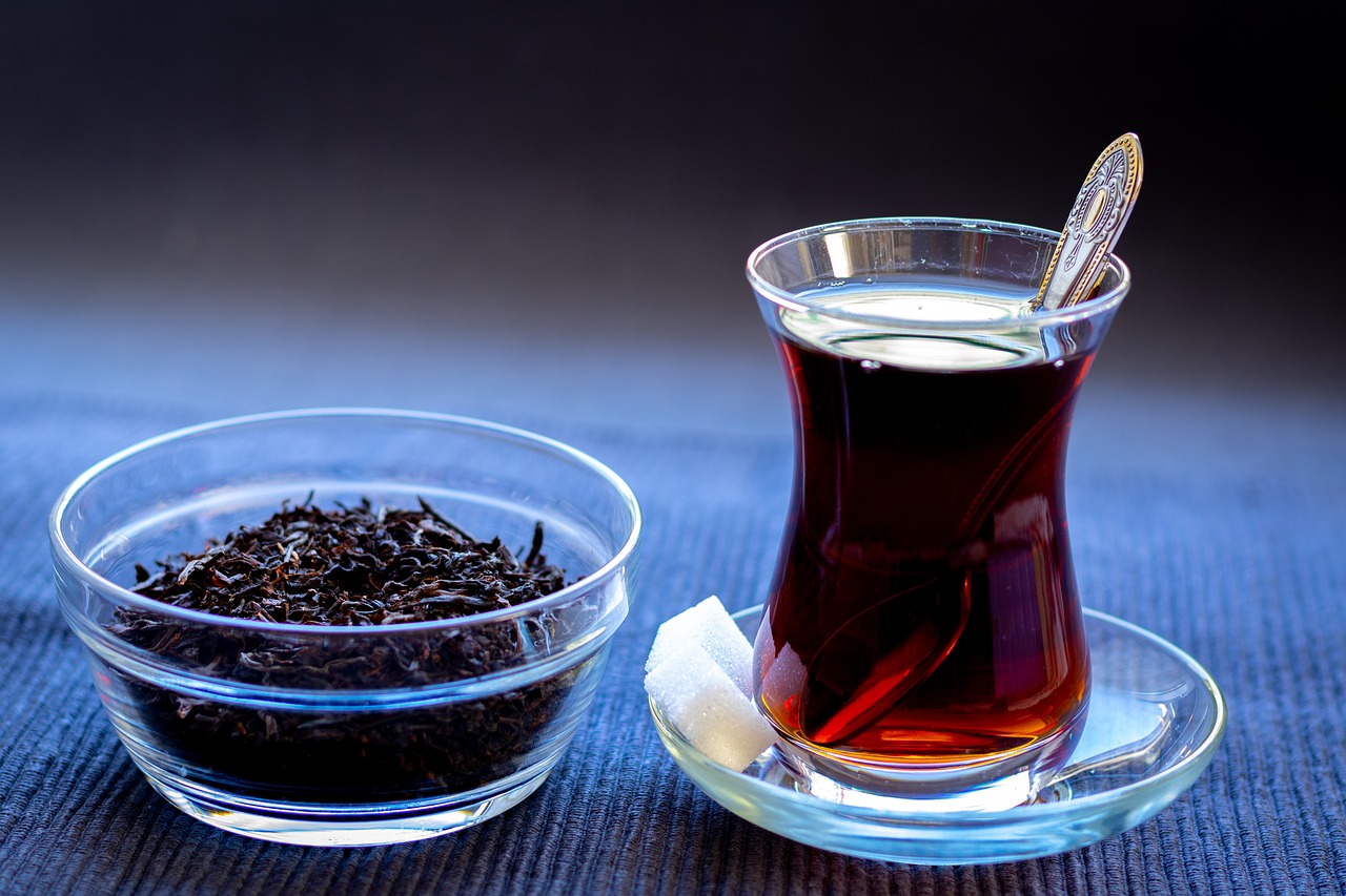 turkish-tea-6106176-1280.jpg