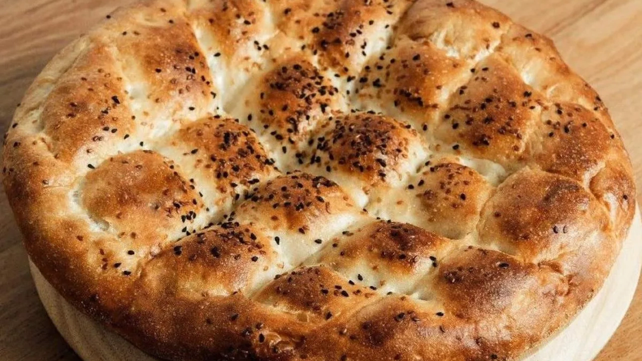 evde-ramazan-pidesi-nasil-yapilir-2-qs-pz.webp