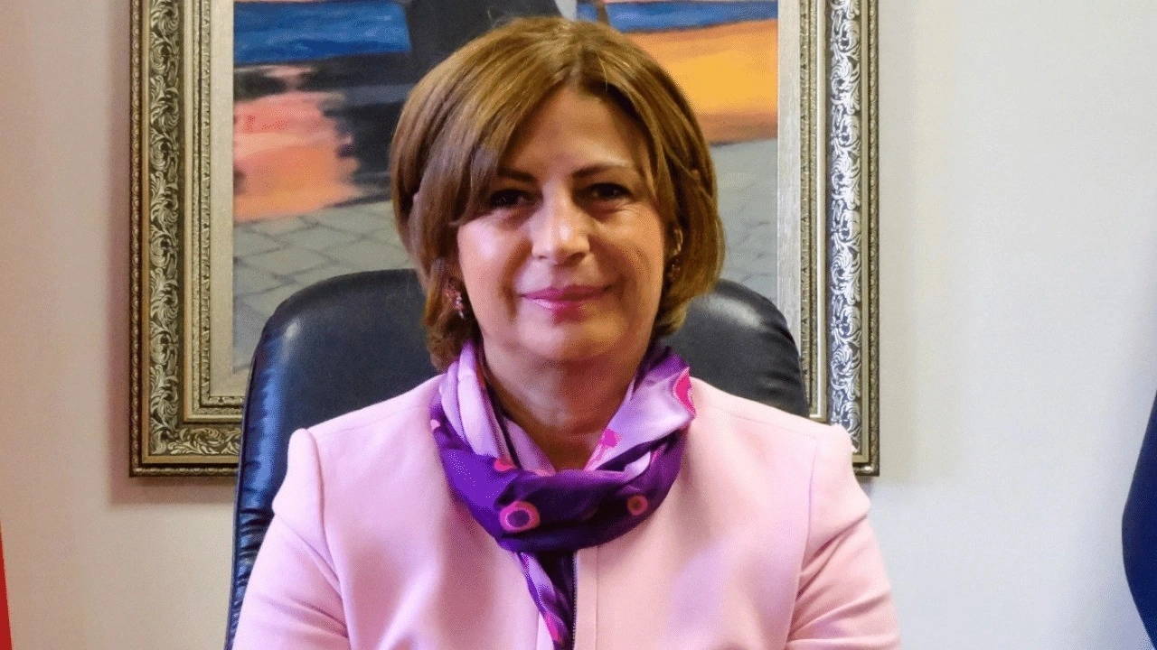 ayse-unluce.webp