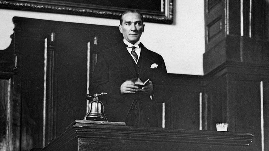 111904956-ataturk.png