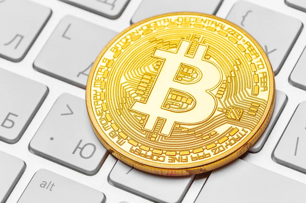 bitcoin-keyboard-93675-129351.webp