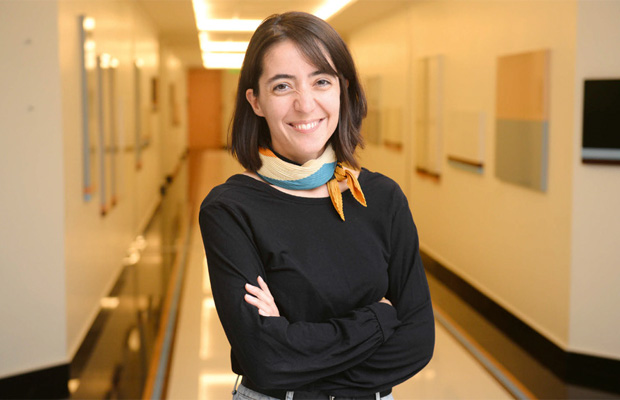 hande-izmirlioglu1.jpg