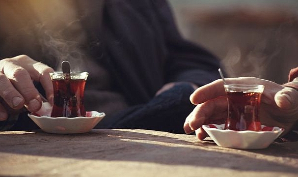cay-icmek-zehir-oldu-yuzde-43-zam-geldi-2555.jpg