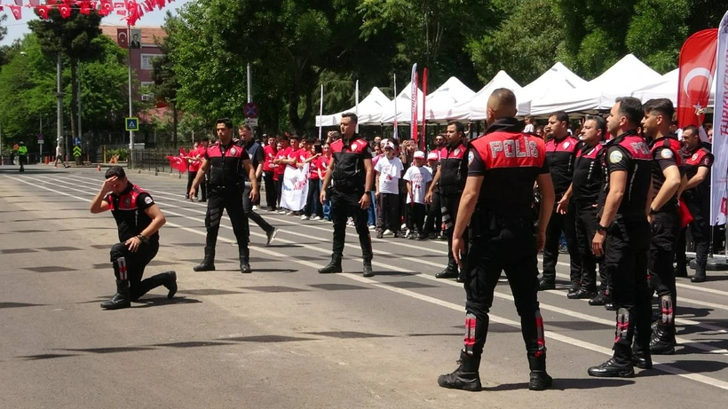 diyarbakirda-kurtce-muzik-esliginde-19-mayis-kutlandi-jrrl.webp