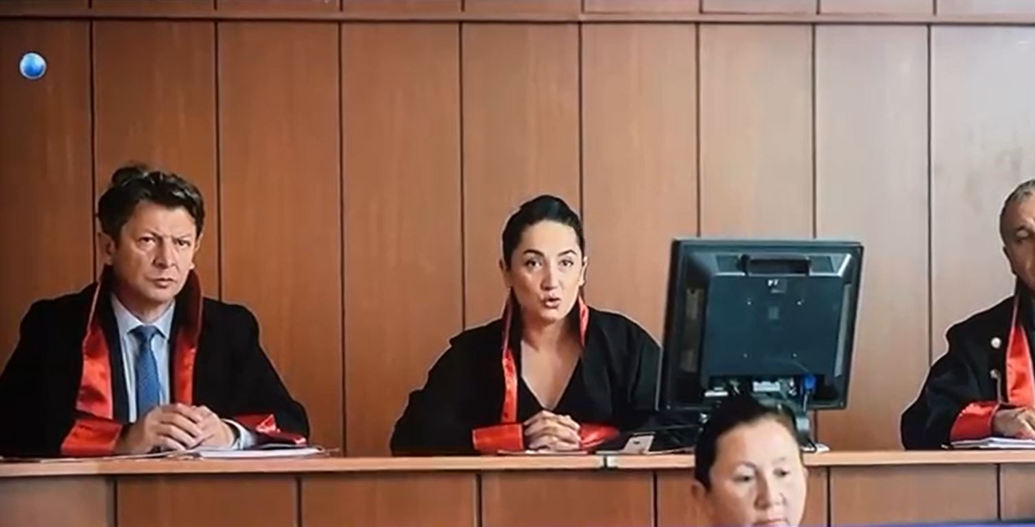 yargi-zeynep2.jpg