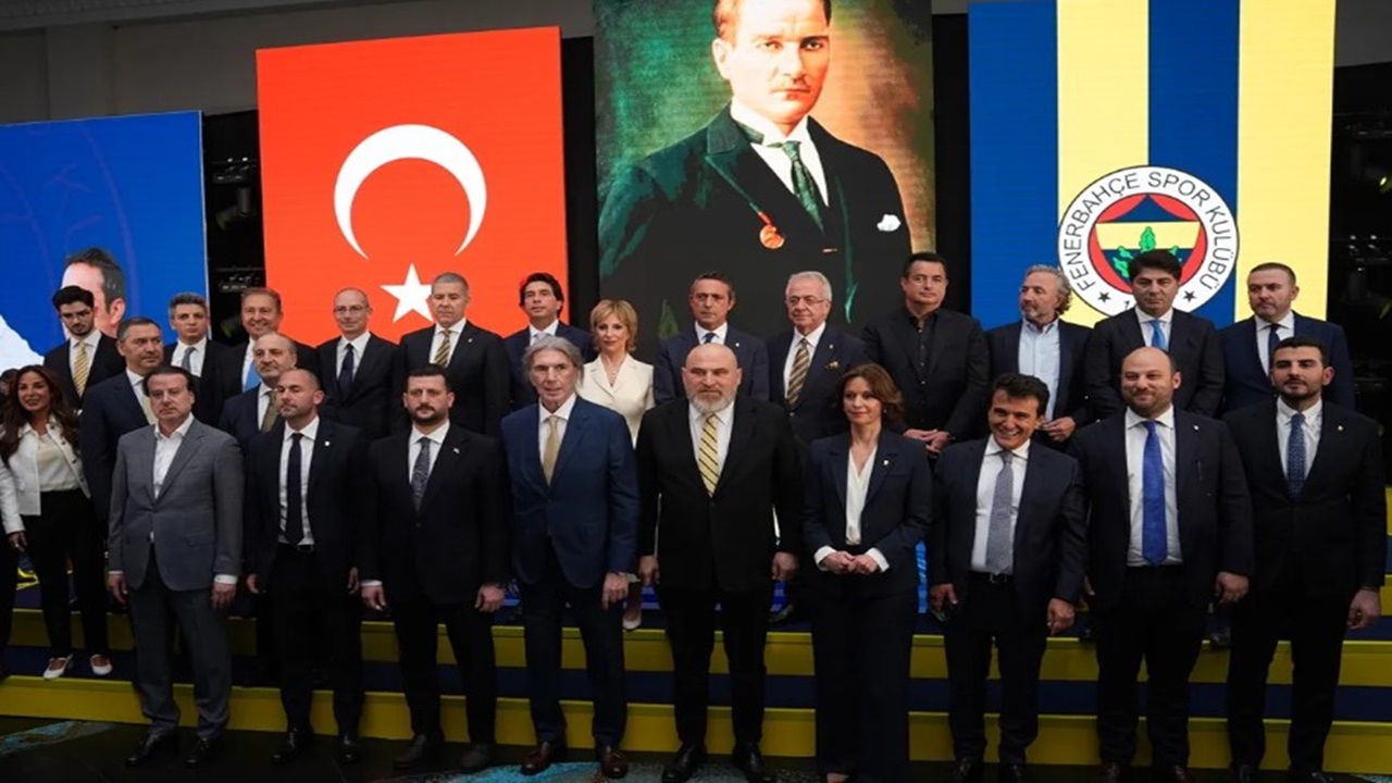 ali-kocun-listesinden-fenerbahce-yonetimine-girmeye-hazirlanan-acun-ilicali-hedefini-acikladi.jpg