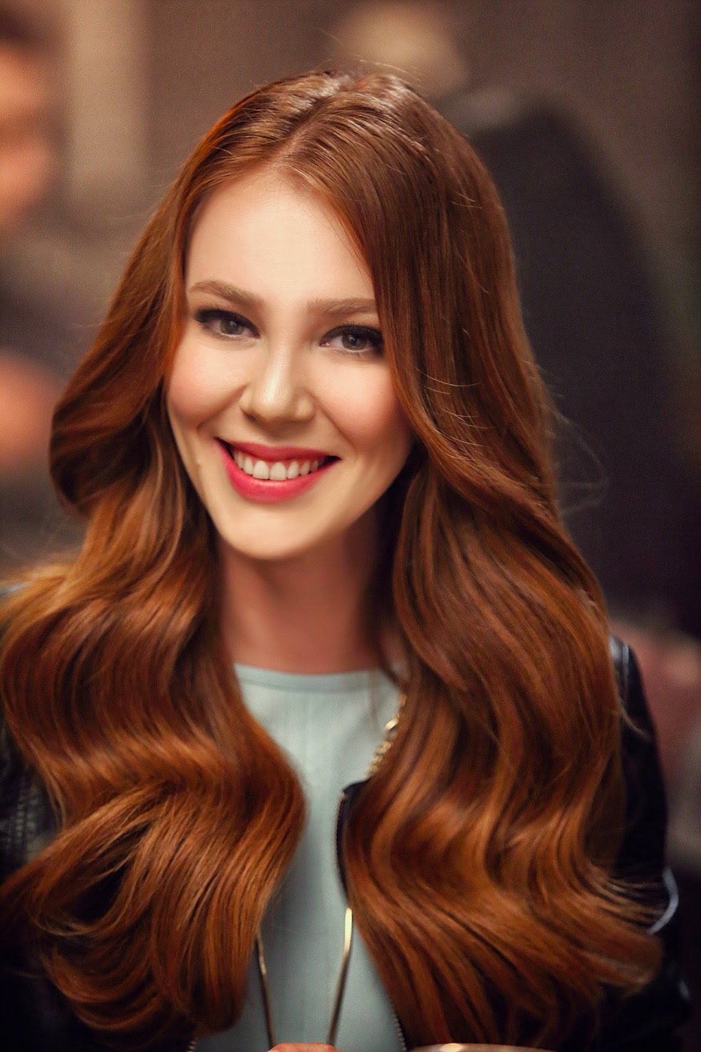 elcin-sangu-201711793217.jpg