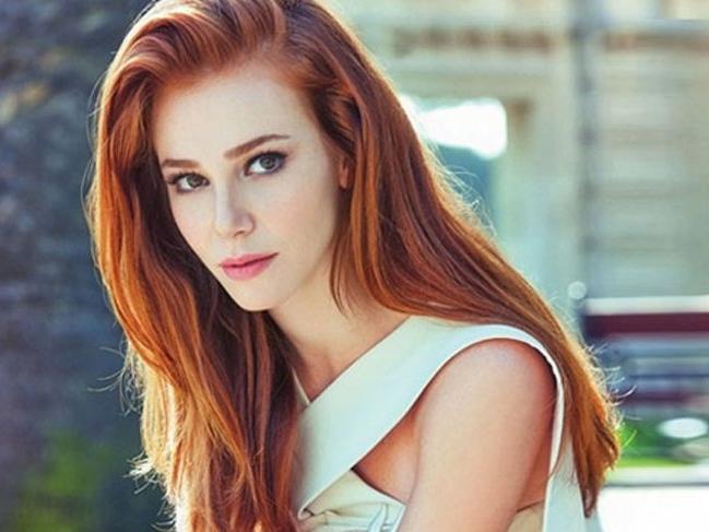 elcin-sangu-kimdir-4-3-1542865803.jpg