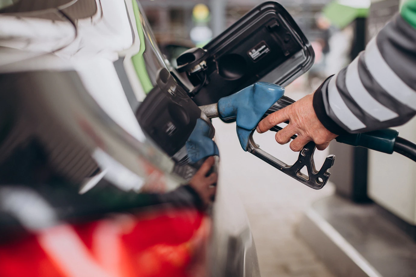 car-refueling-fuel-station-1303-27942.webp