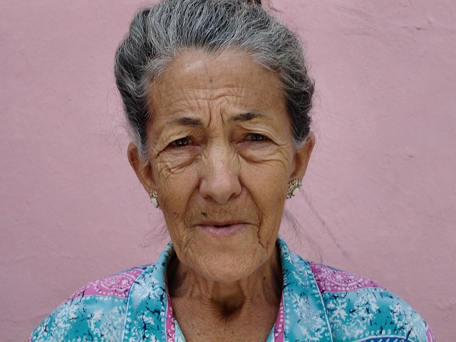 woman-1795054-640.jpg