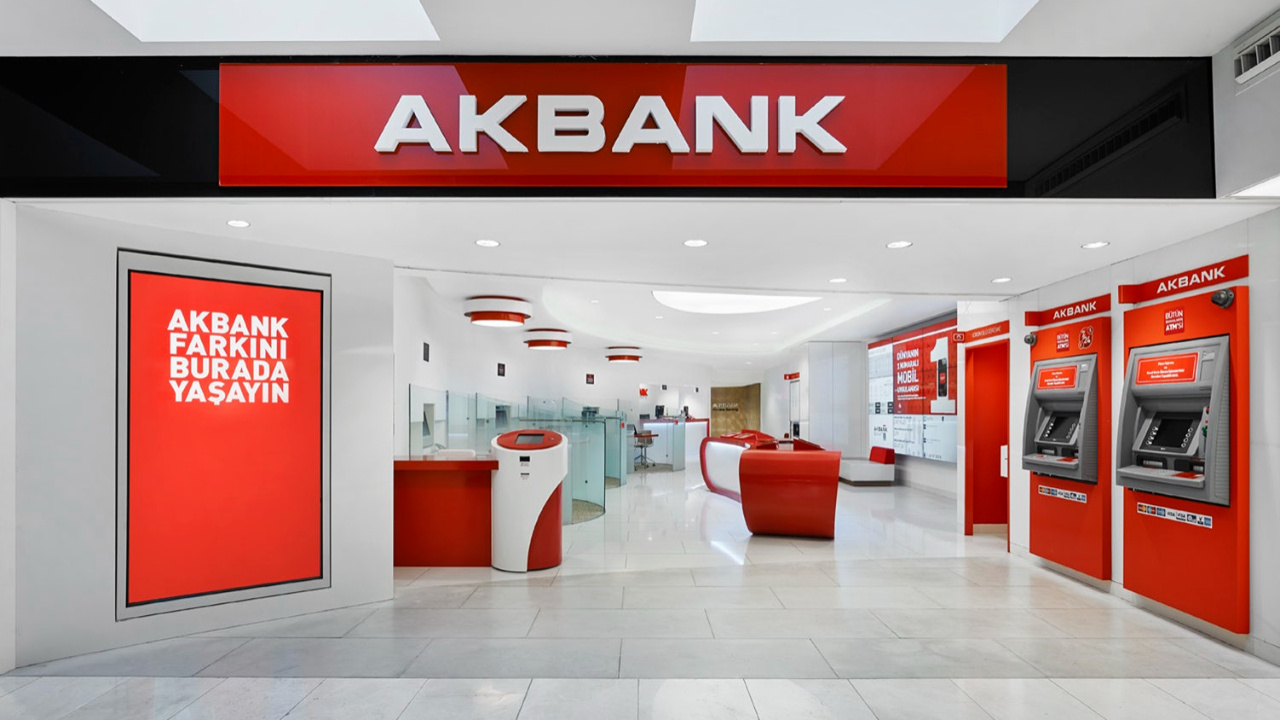 akbank-emekli-promosyonlarini-guncelledi-akbank-emekli-promosyonlari-2024-3ei7.jpg