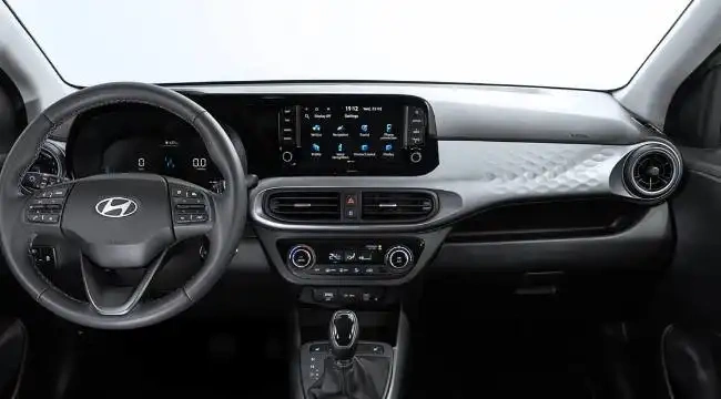 hyundai-i10-kokpit-izuj.webp