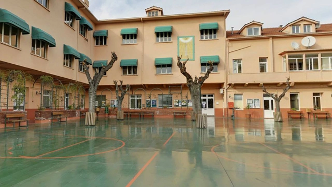 saint-joseph-fransiz-lisesi-nerede-tasiniyor-mu-yeni-adresi-rota-koleji.webp