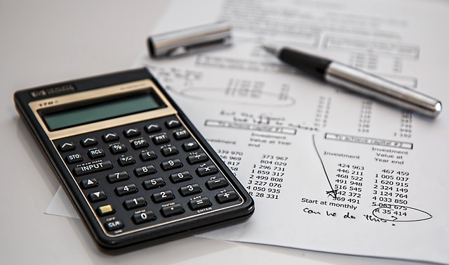 calculator-385506-640.jpg