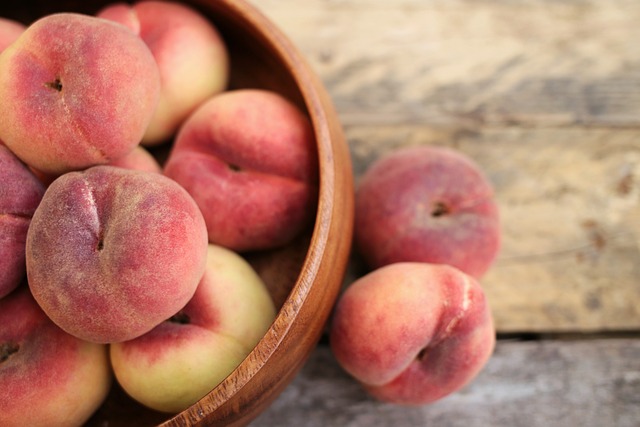 peach-3314679-640.jpg