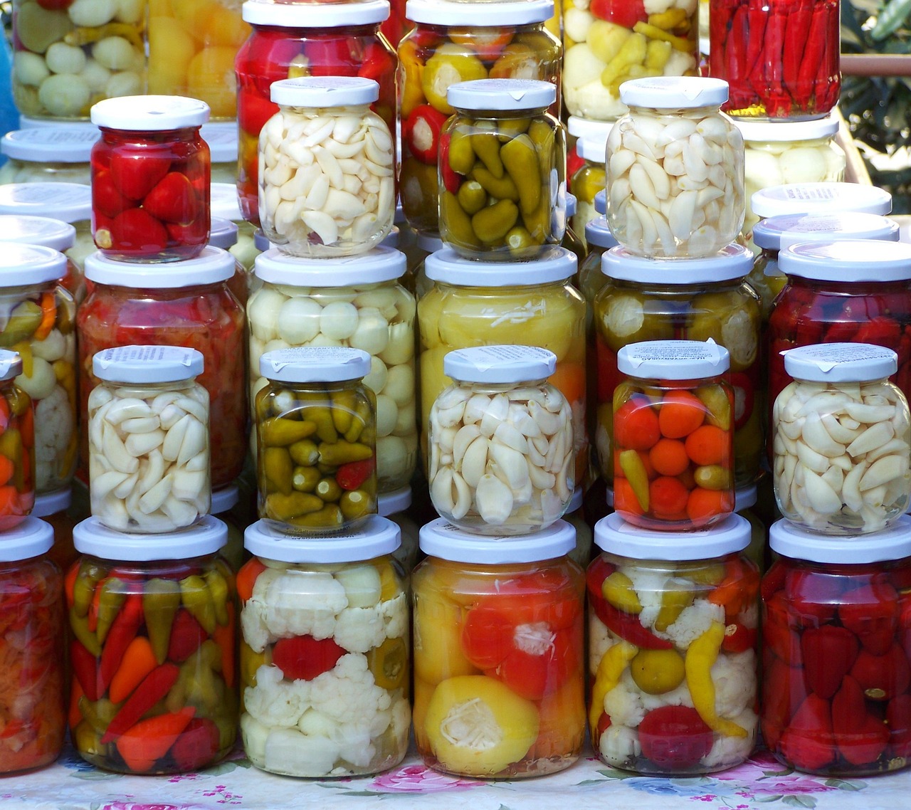 pickled-vegetables-2110970-1280.jpg