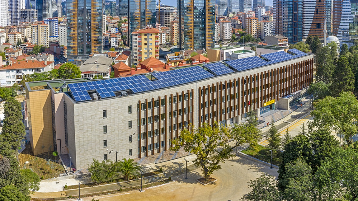 istanbul-ataturk-fen-lisesi.jpg
