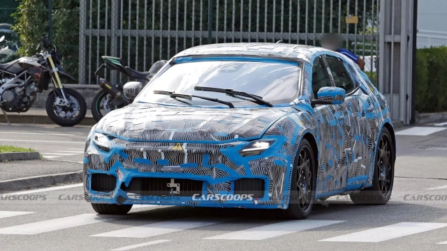 ferrari-elektrikli-otomobil-xak3.webp