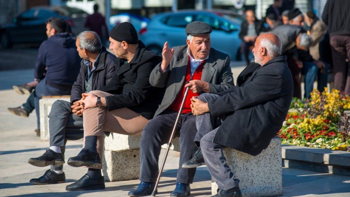calisan-emekliler-icin-ikramiye-talimati.jpeg