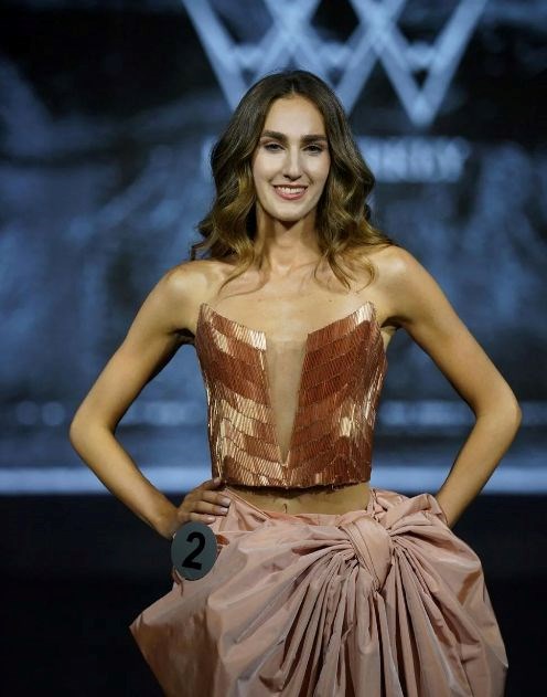 bulent-ersoy-dan-miss-turkey-2024-sampiyonu-idil-bilgen-e-carpici-yorum-5896.jpg
