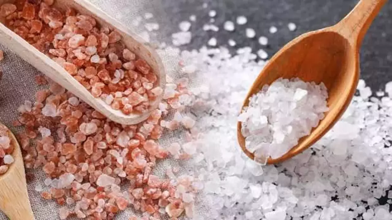 kaya-tuzunun-faydalari-nelerdir-kristal-kaya-tuzlu-su-icmek-ne-ise-yarar-1674283460-4298.webp