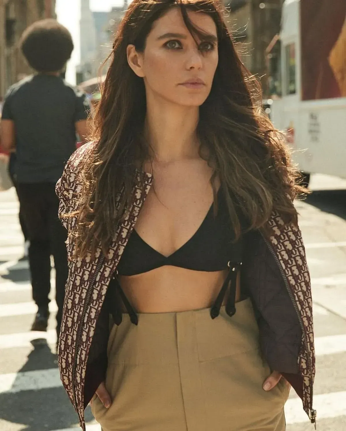 beren-saatin-yeni-filmi-belli-oldu-tum-gozler-bu-projede-3.webp