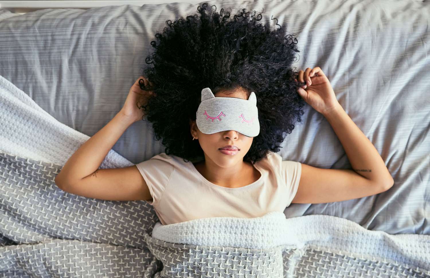 woman-sleeping-16e58d782a0b495c8458c452f63d0d50-001.jpg
