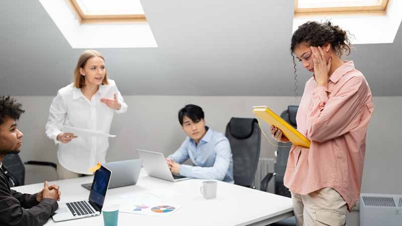 how-to-tackle-stressful-situation-at-work-and-stay-positive-truworth-wellness.jpg