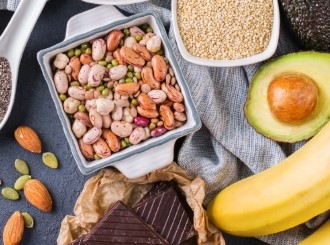magnesium-rich-foods-header.jpg