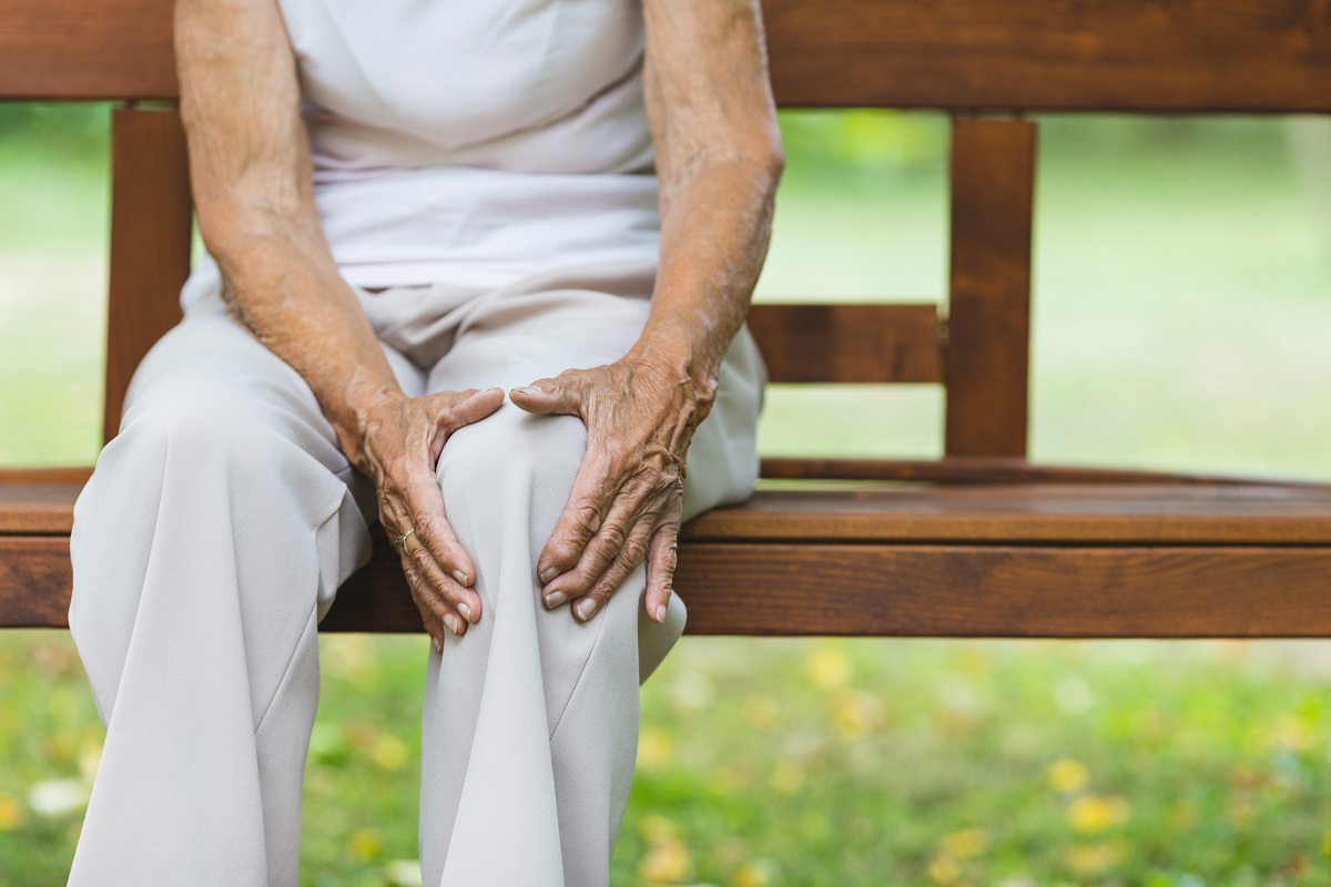 osteoporoz-kemik-erimesi-nedir-kac-yasindan-sonra-gorulur.jpg