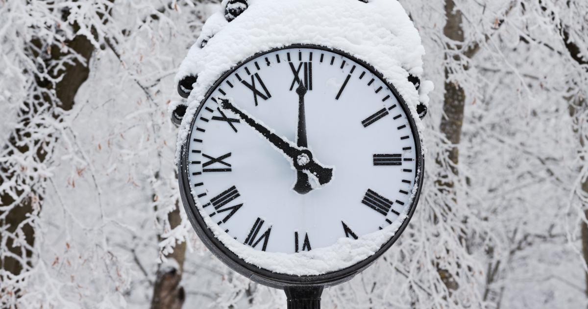 winter-time-clock.jpg