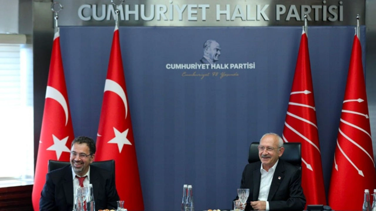 acemoglundan-chp-yaniti-su-an-politikanin-disinda-kalmak-istiyorum-med6.webp