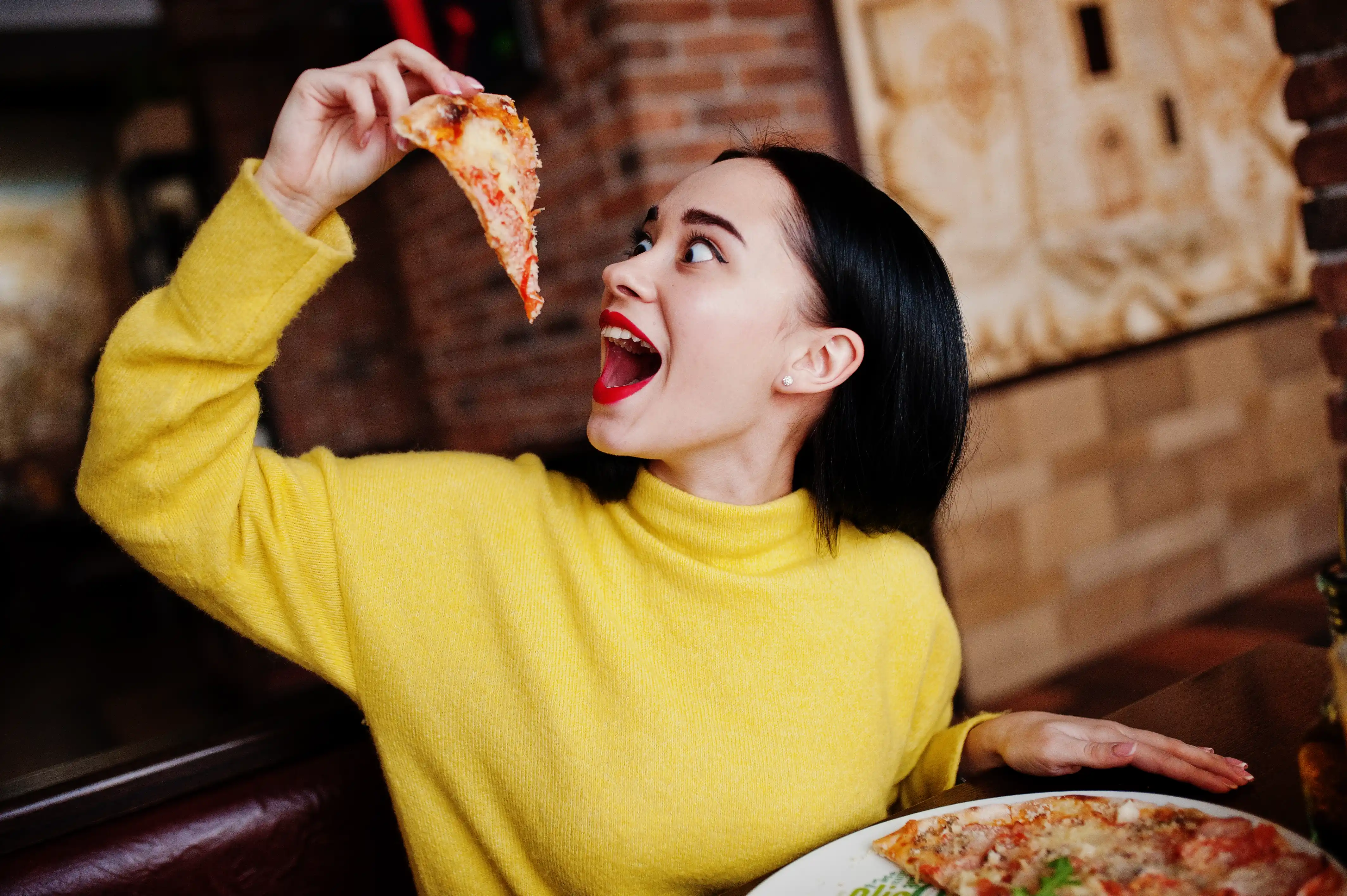 hizli-yemek-yeme-aliskanligiwebp-7tag4.webp