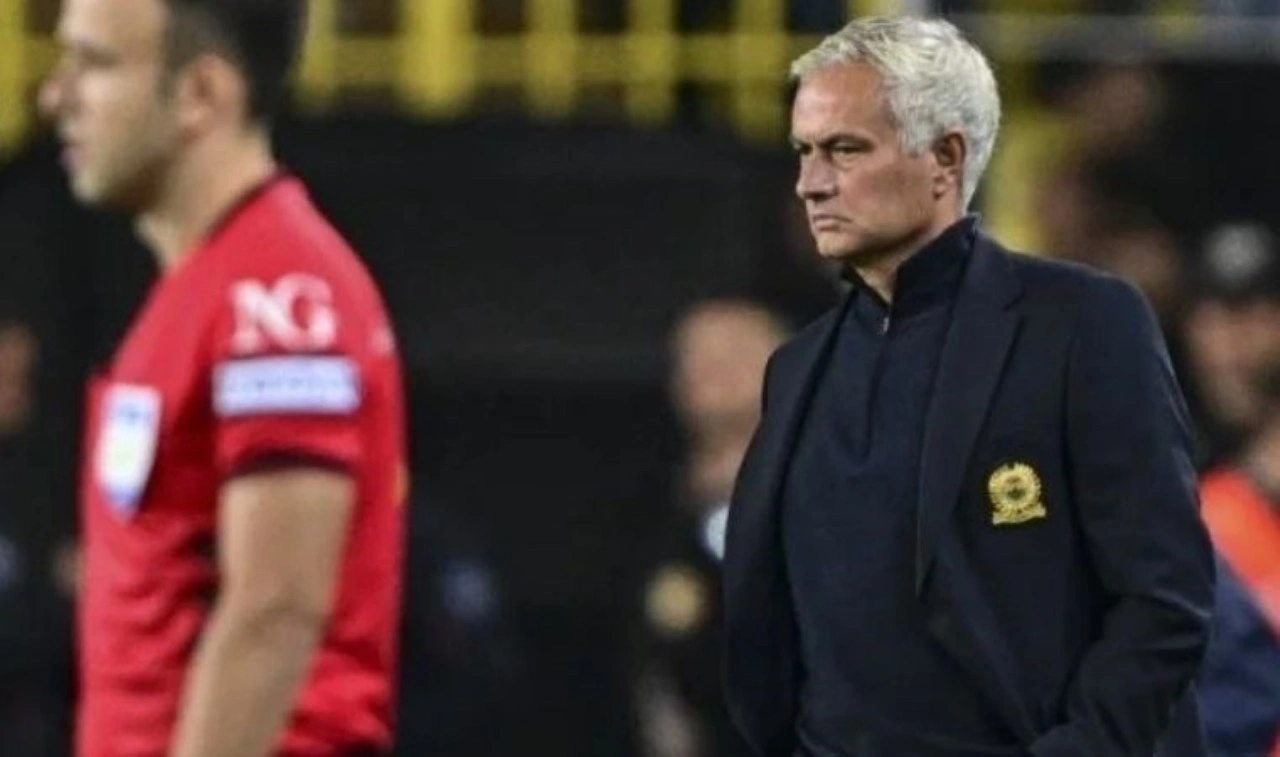 jose-mourinho-icin-trabzonspor-maci-oncesi-karar-vakti.webp
