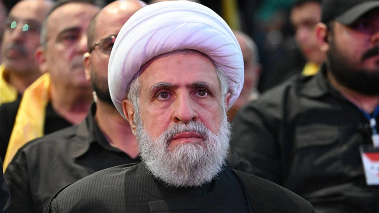 naim-kasim-kimdir-naim-kasim-hangi-orgutun-basina-gecti-naim-kasim-in-hayati-siyasi-gorusu-ve-lubnan-siyasetine-etkisi.webp