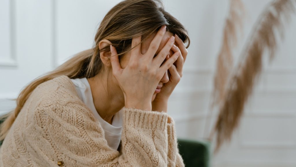 stress-lead-to-depression-and-anxiety-1024x577.jpg