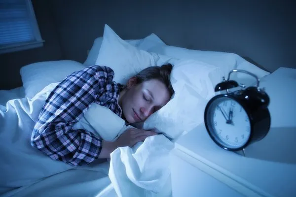 0x0-her-gece-ayni-saatte-mi-uyaniyorsunuz-bu-hastaligin-sinyali-1661320682296.webp