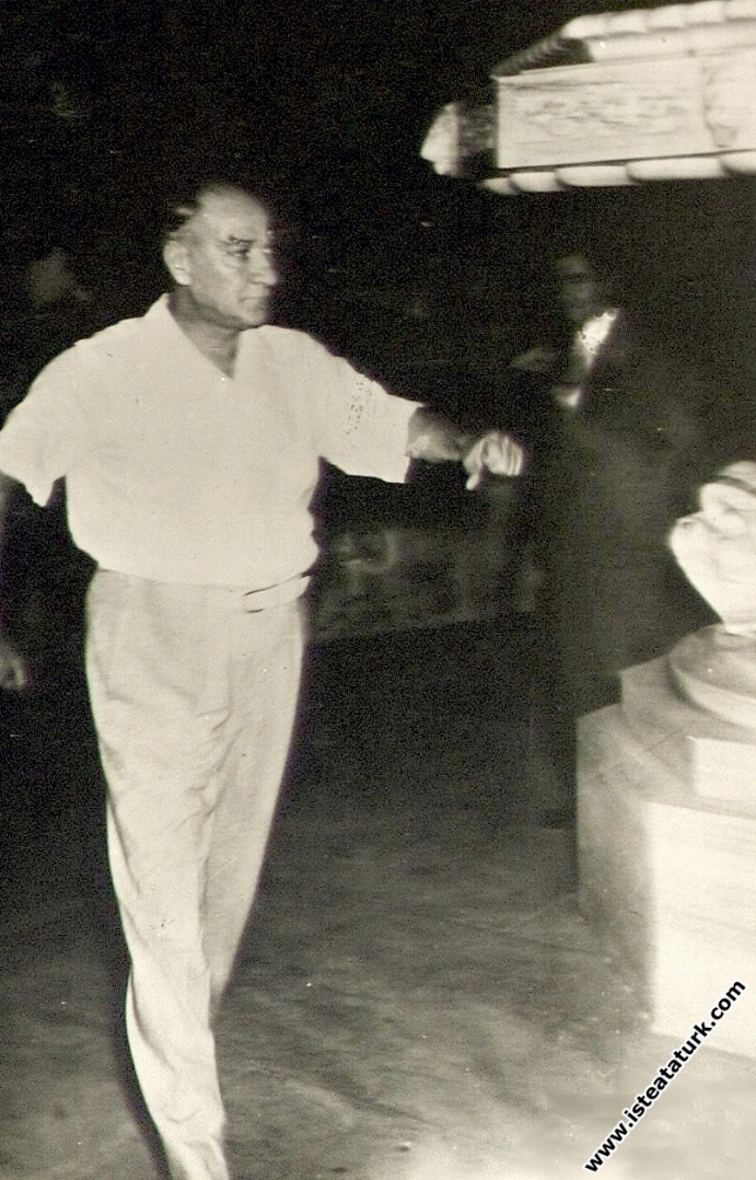 1513014781-ataturk.jpg