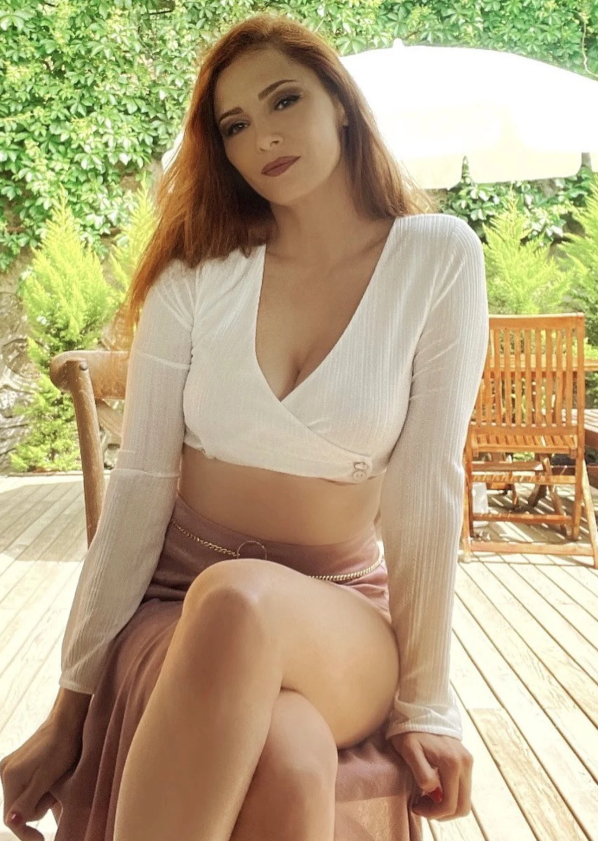 6632543e8a2a9389-w1200xh1688.webp