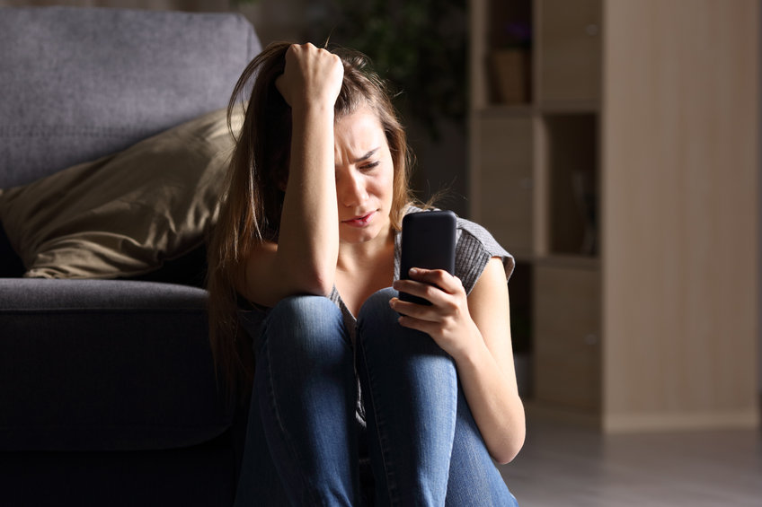 social-media-use-and-teenage-depression.jpg