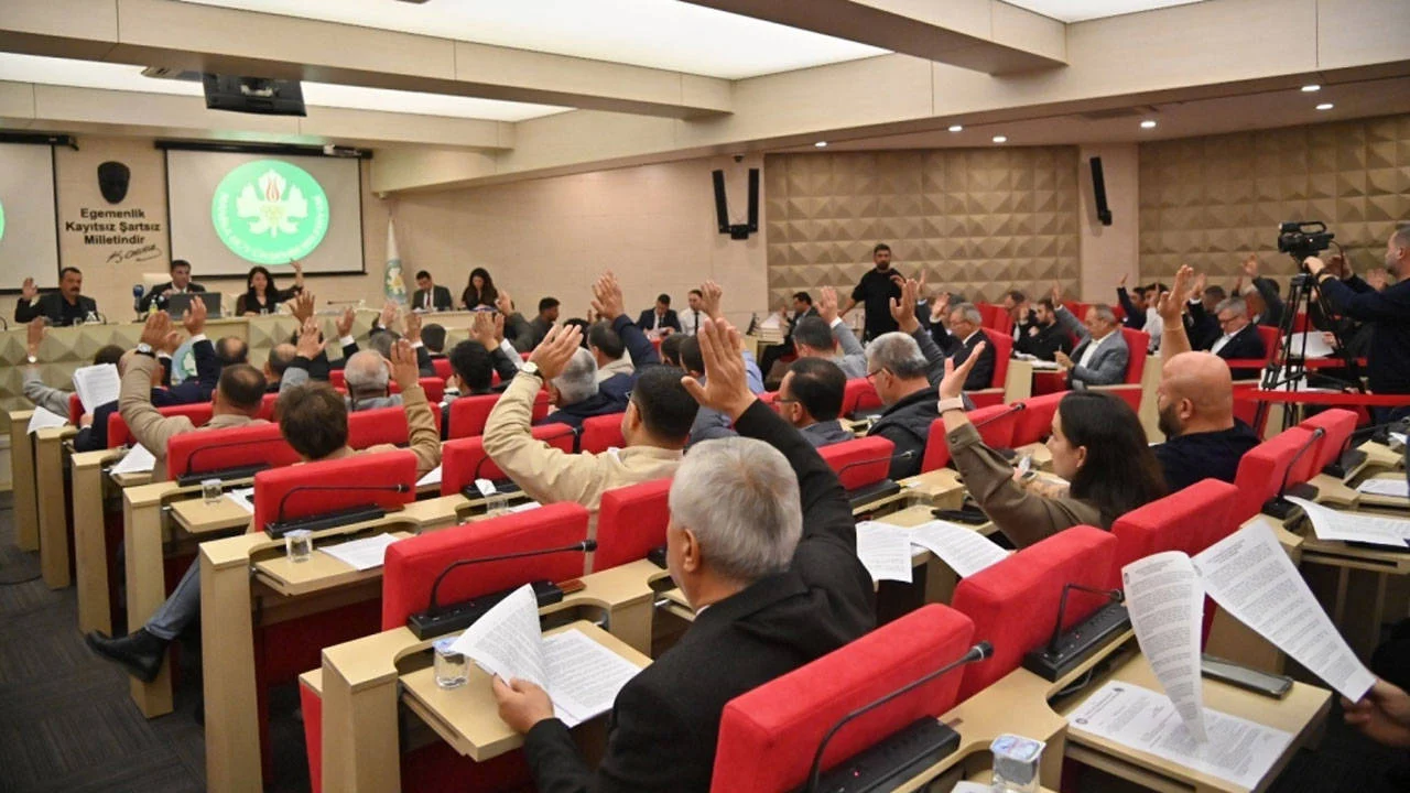 devlet-bahcelinin-adi-kaldirildi-ataturk-kent-meydani-oldu.webp