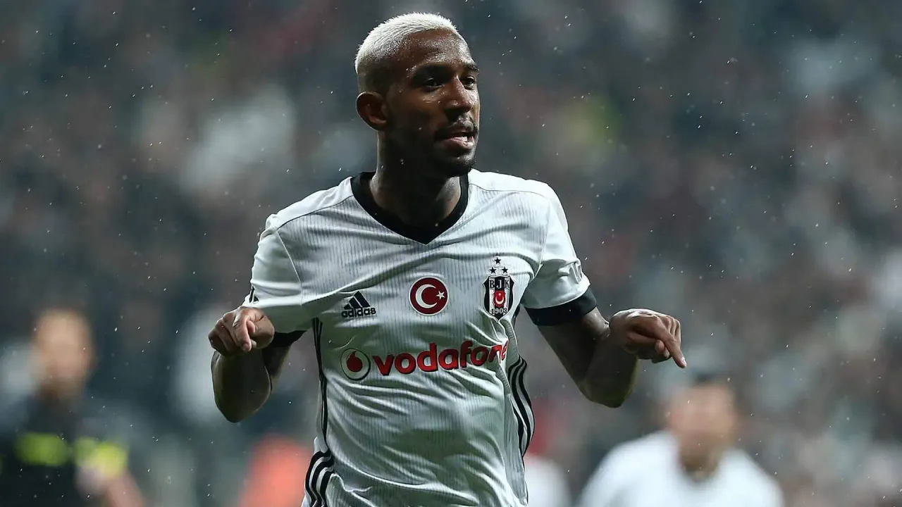 fenerbahce-talisca-transferini-bitiriyor-sportif-direktor-istanbula-geldi.webp