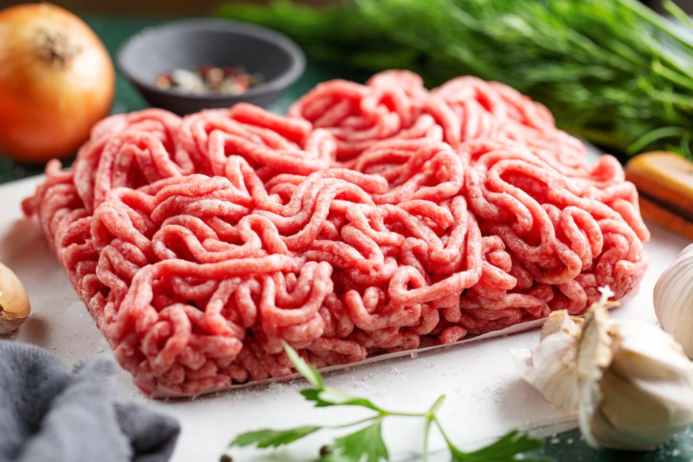 fresh-minced-meat-ready-cooking-1220-4988.webp
