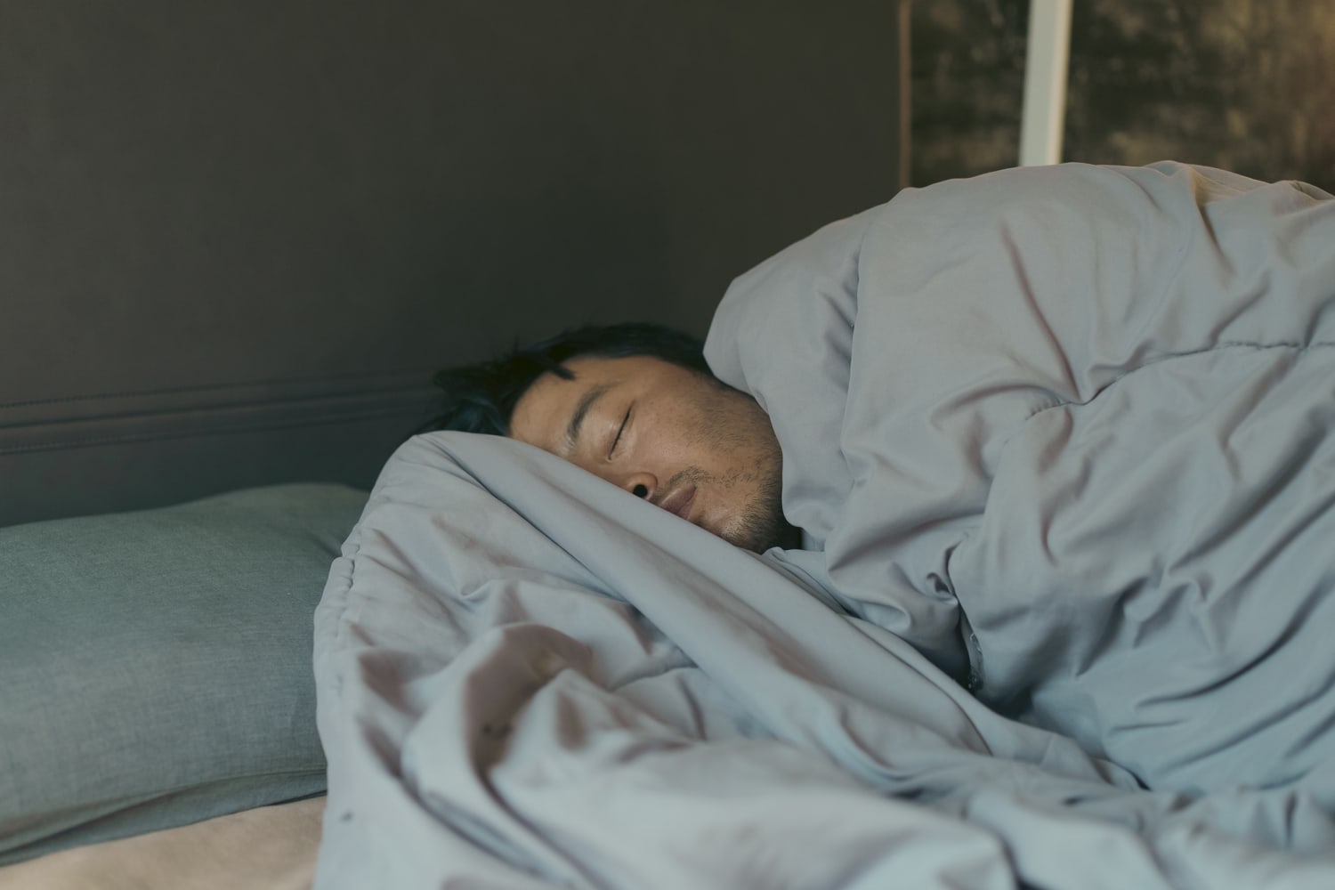 240828-sleeping-man-stock-aa-154p-8fff81.jpg