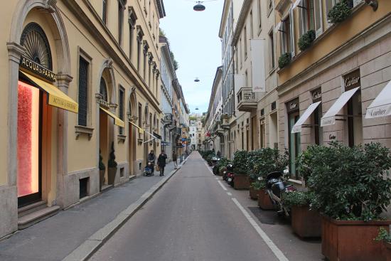 via-monte-napoleone.jpg