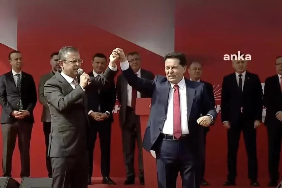 ozgur-ozel-ahmet-ozer.webp